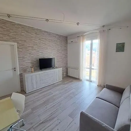 Apartamento Sanbernardo Apartment, *