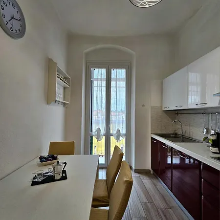 Apartamento Sanbernardo Apartment, *